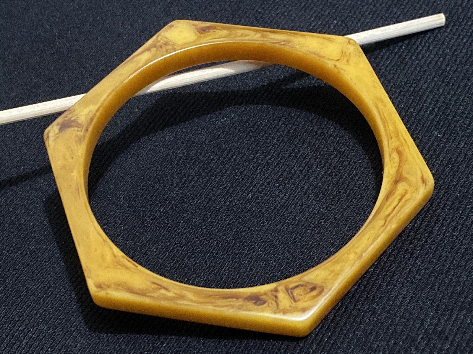 Vtg Bakelite Butterscotch Swirl Hexagon Bangle Bracelet 1/4 Inch Wide