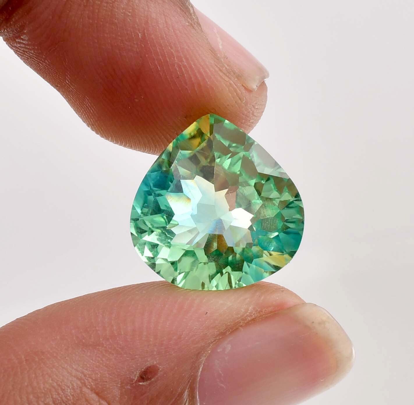 FLAWLESS 14.85 Ct Natural Ceylon Bi-Color Sapphire Heart Cut GIT Certified GEM