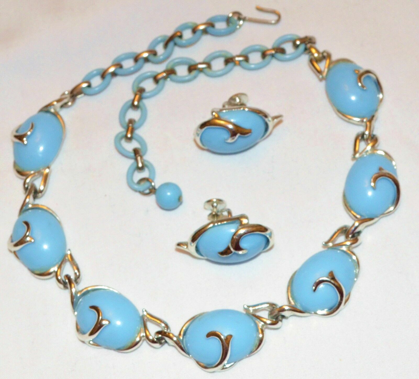 Vintage Coro Deco Blue Lucite Thermoset Plastic Chain Necklace Earring Set Lot