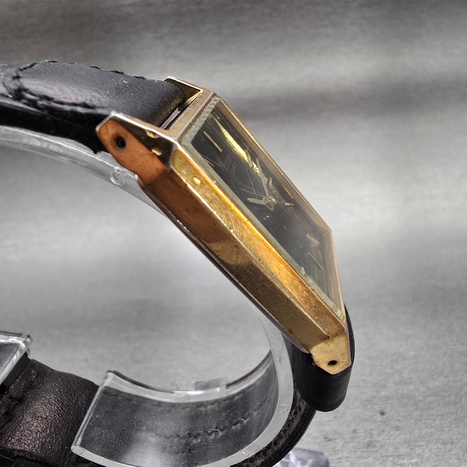 Citizen CQ Watch Men 25mm Black Dial Gold Tone Rectangle 3630-890825 New Battery