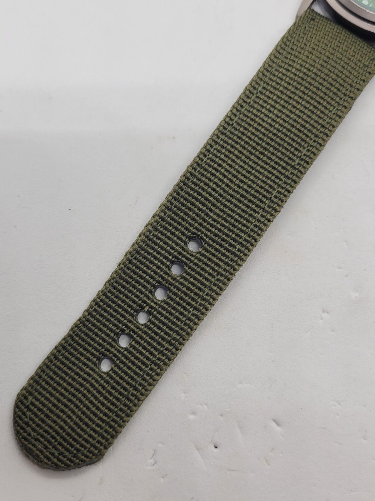 Soki Green Dial Army Military Green Nylon Band Field Watch USA Shipping. (133)