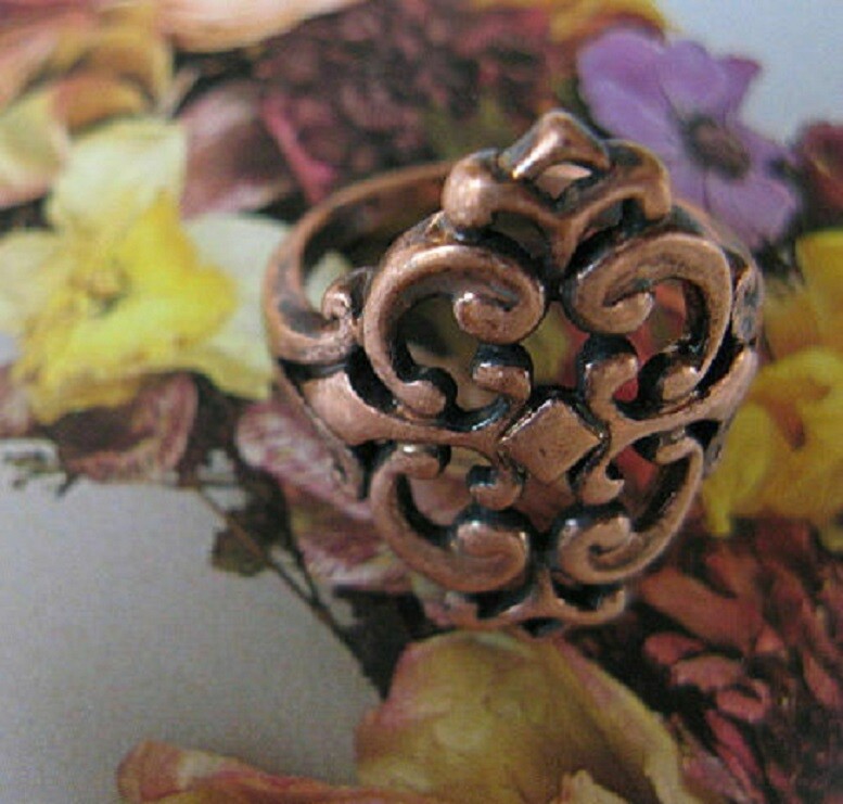 Copper Ring CR2592 – 3/4 of an long.- Available in sizes 6, 8 and 9.