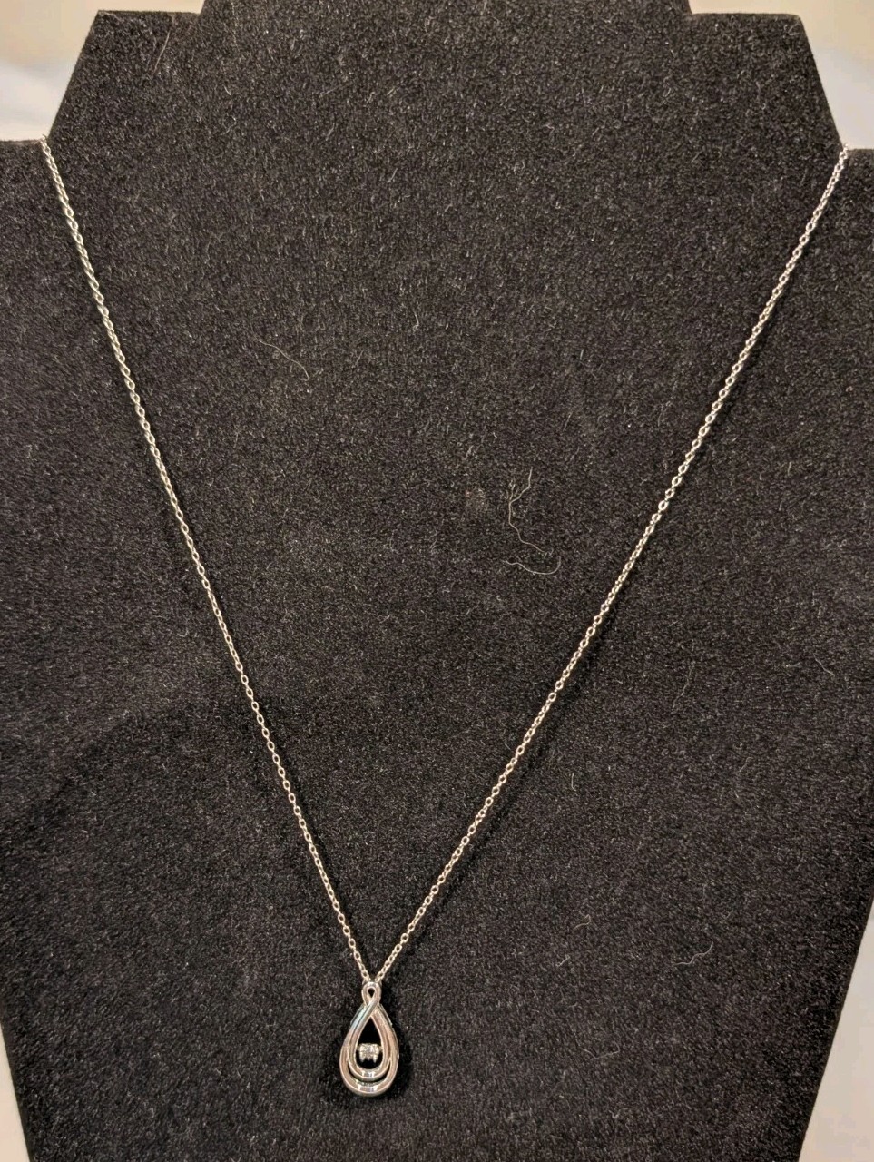 Designer Hou Sterling Silver Floating Diamond Infinity Pendant Necklace 925