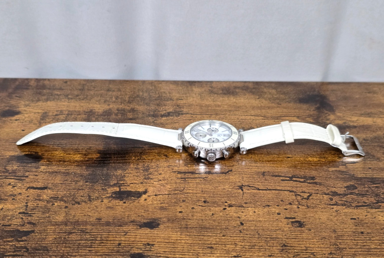GUESS COLLECTION GC35000 SWISS MADE 13 Jewels Quartz Chronograph Watch – WORKS!