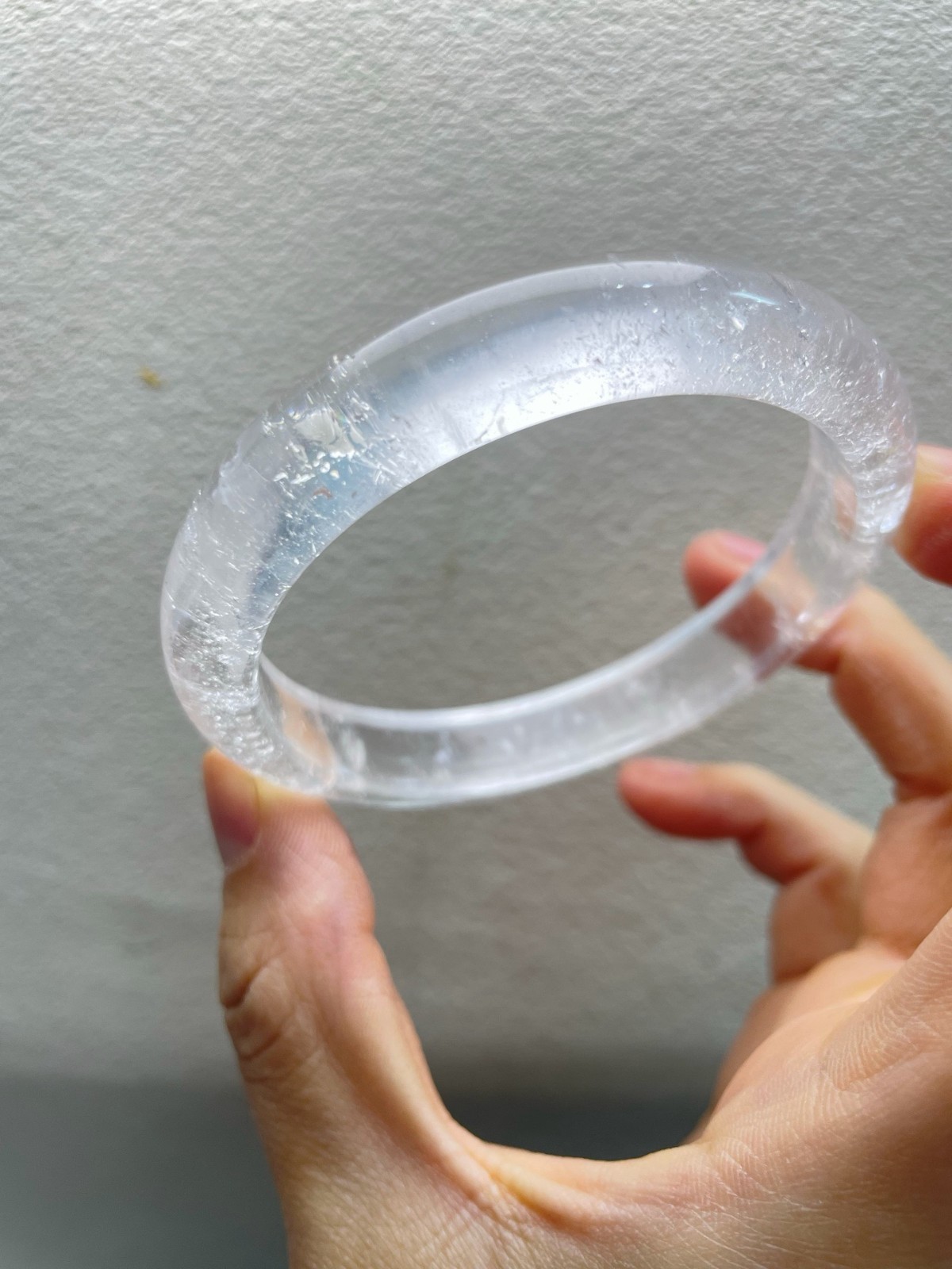 61mm Natural White Crystal Quartz Crystal Bangle AAAA