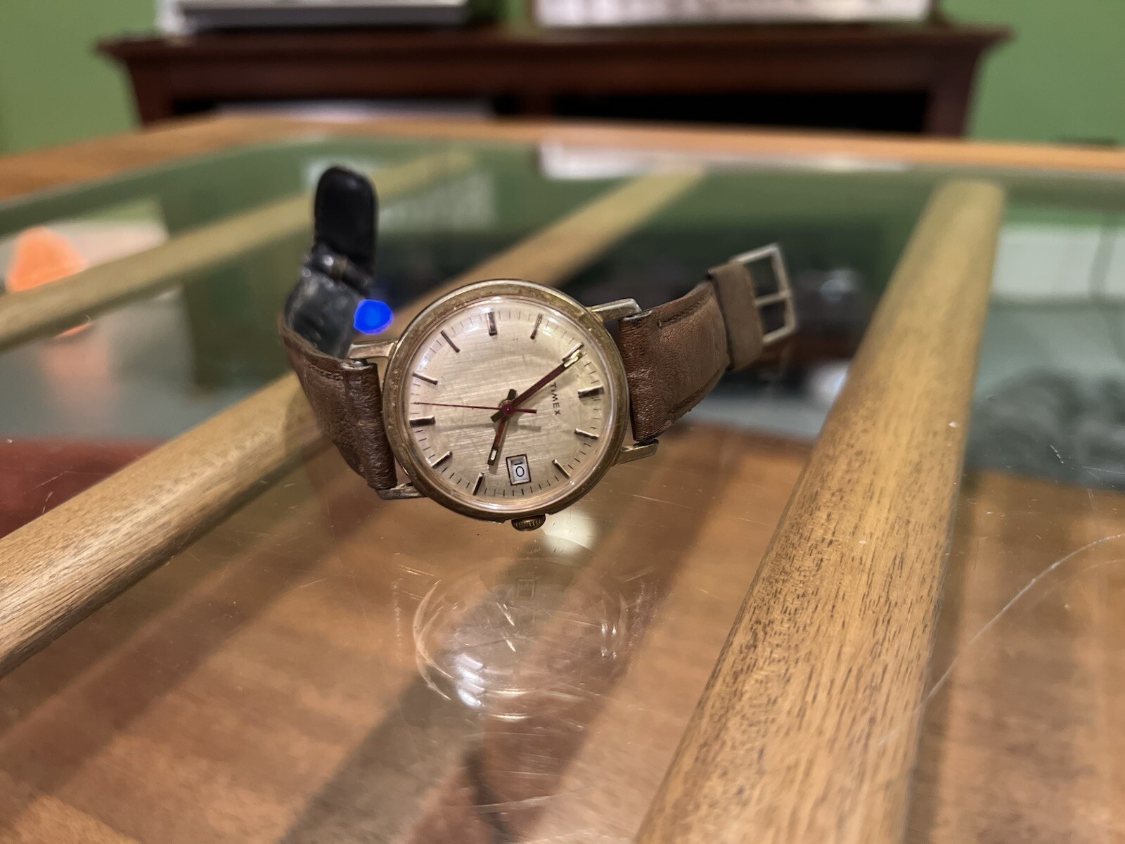 Vintage Timex Marlin Men’s Date Watch 16560 02576 Gold Mechanical Leather Band