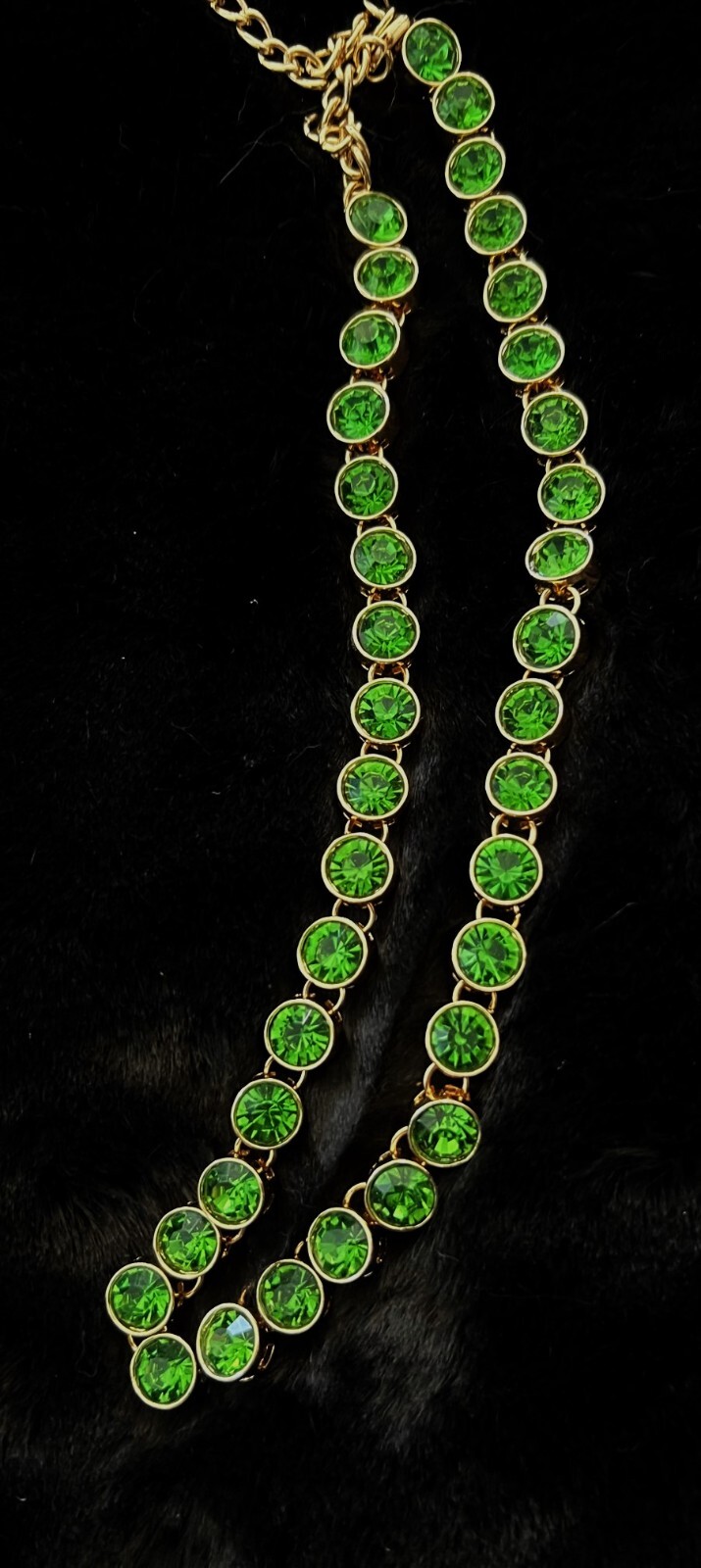 Vivid Jewel Tone Green Austrian Crystal Tennis Necklace Brass Gorgeous 18 inch