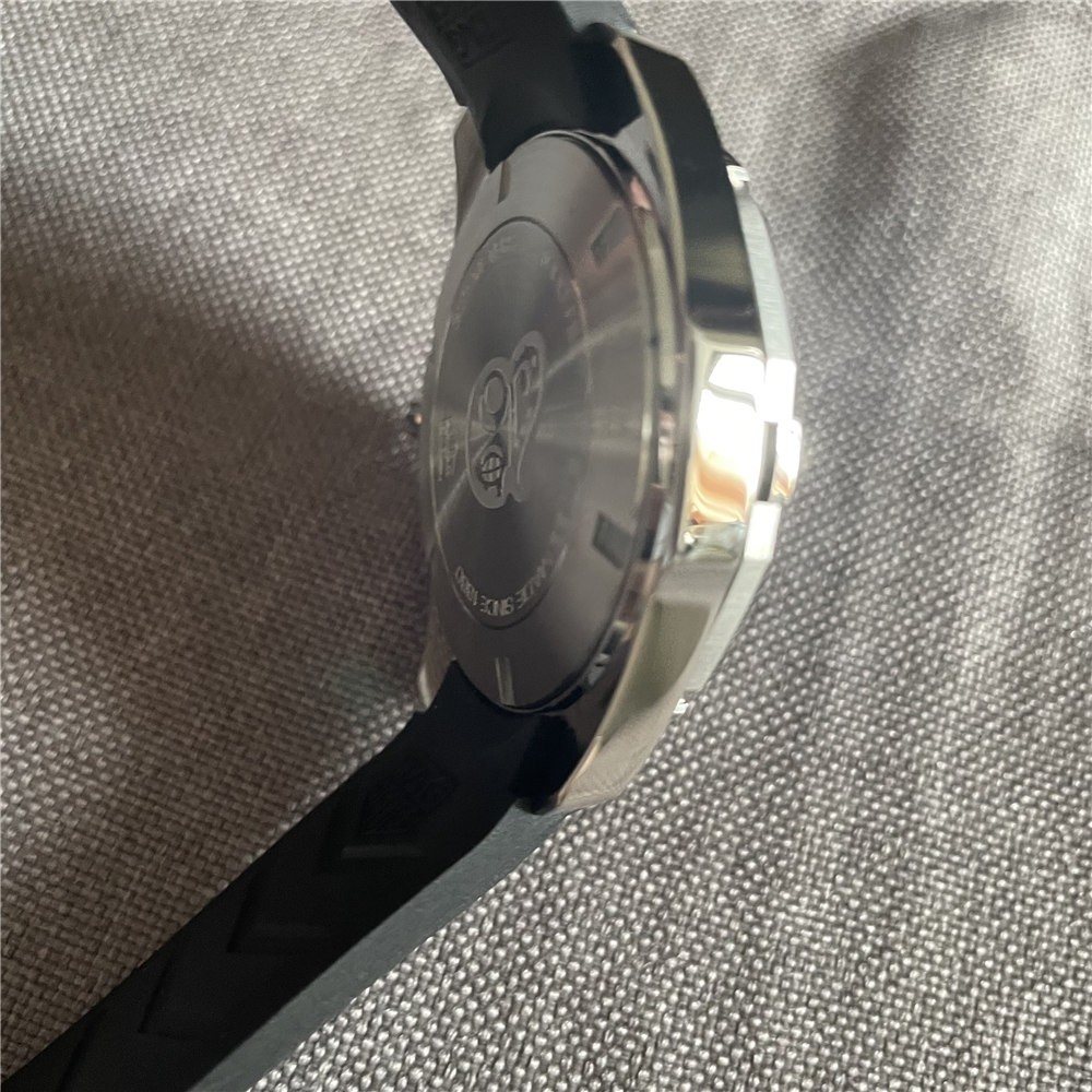 Tag Aquaracer 300M Black MEN’S WATCH Rubber STRAP WAY101A CLASSIC 43mm DIVER