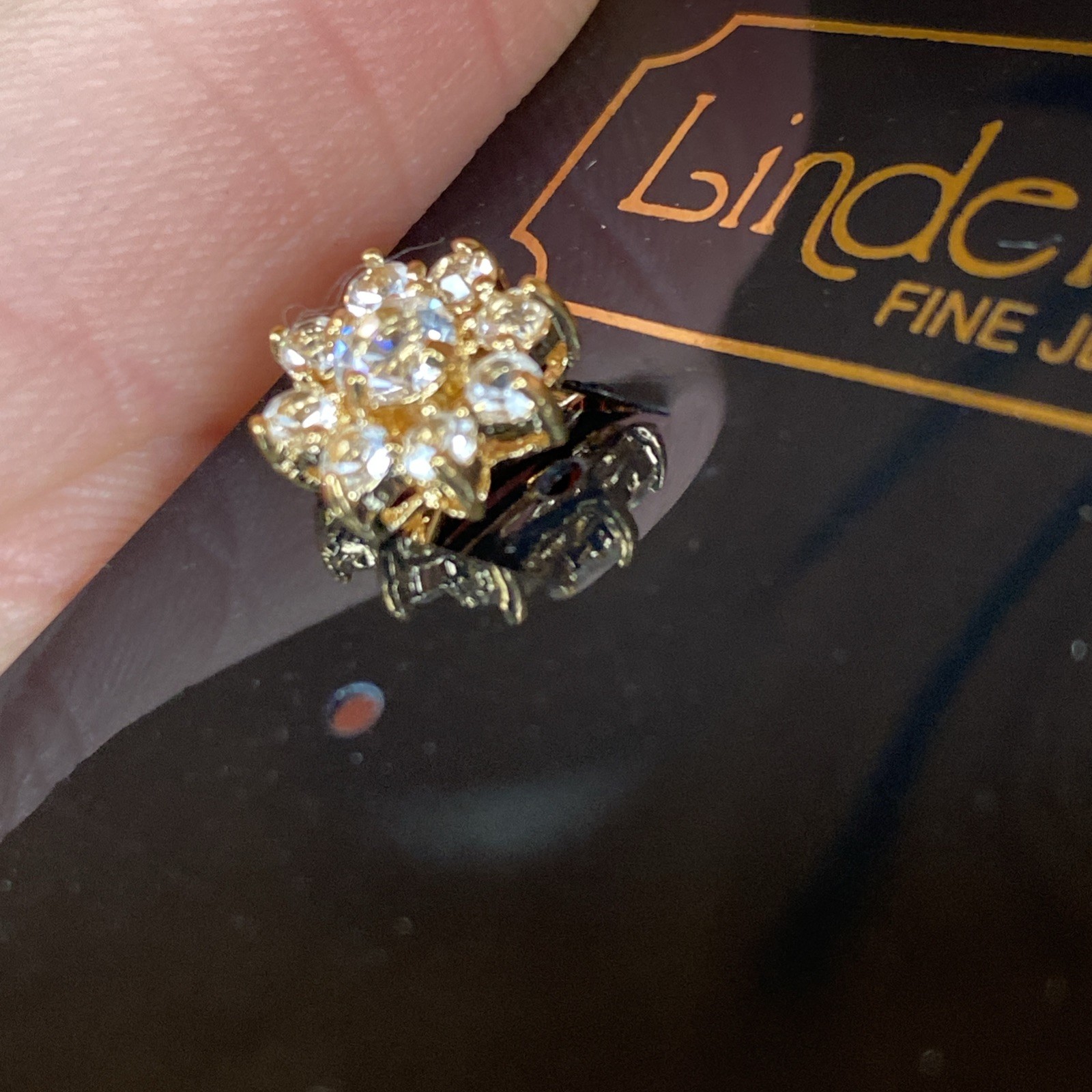Vtg Lindenwold Fine Jewelers Gold Tone Faced Crystal Rhinestone Cubic Z Clip On