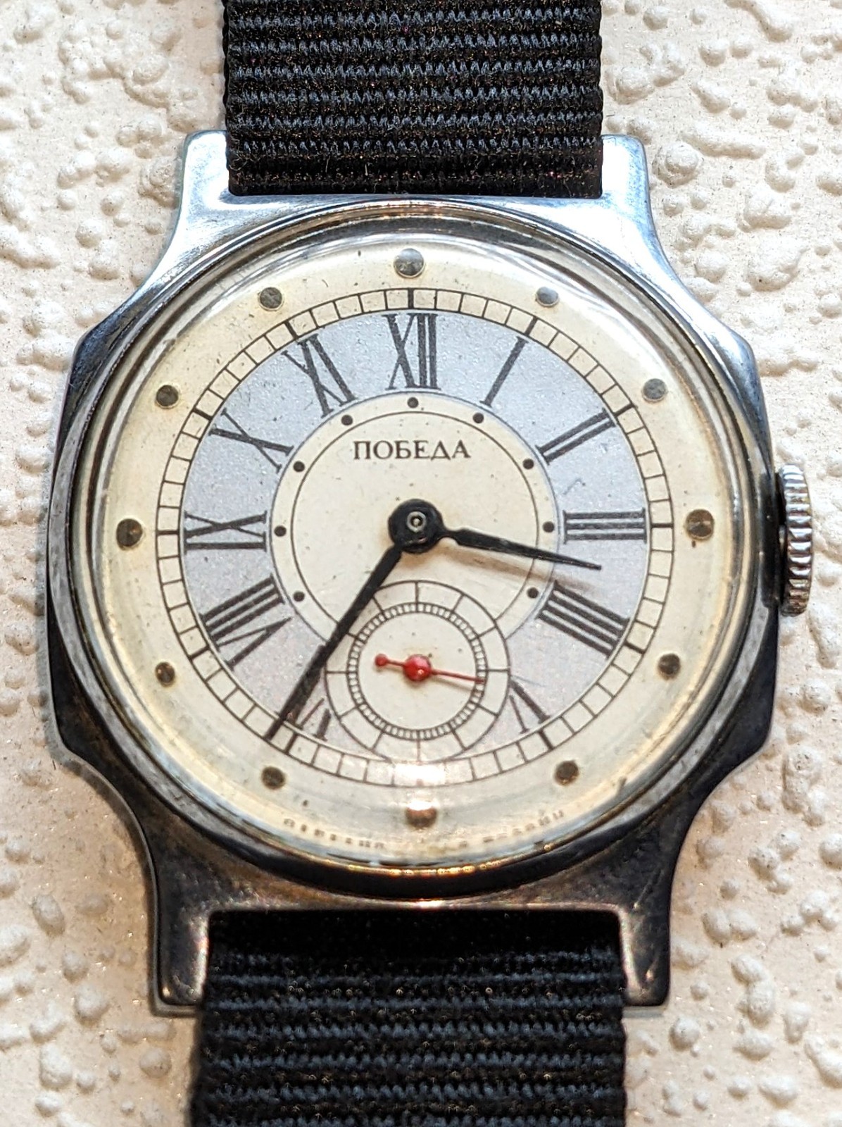 VINTAGE SOVIET RUSSIAN POBEDA (ZIM) WATCH 15 jewels m. 2602