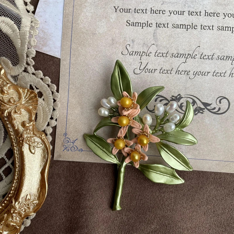 Green Plant Leaf Metal Brooches Pearl Flowers Brooch Women Accessories Pin