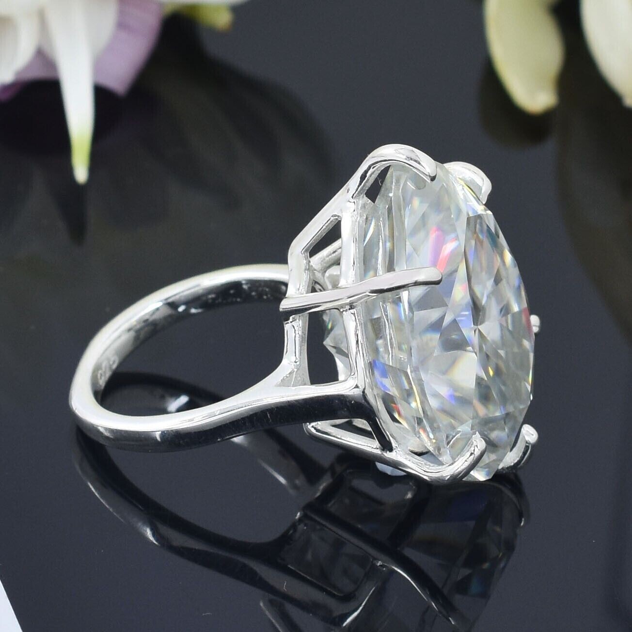 RARE 43.50 Ct Treated Off White Diamond Solitaire Ring In 925 Silver. Certified