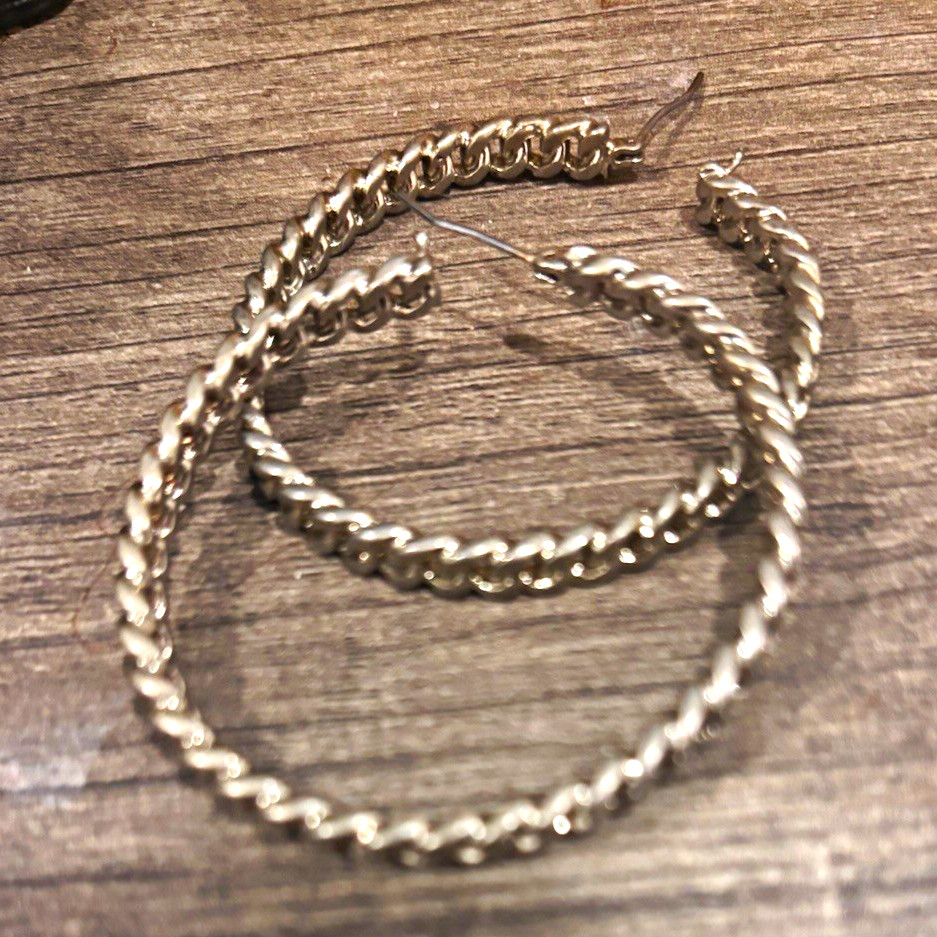 Twisted Rope Hoop Earrings Silver Tone Metal Latch Back Round Lobe Pair