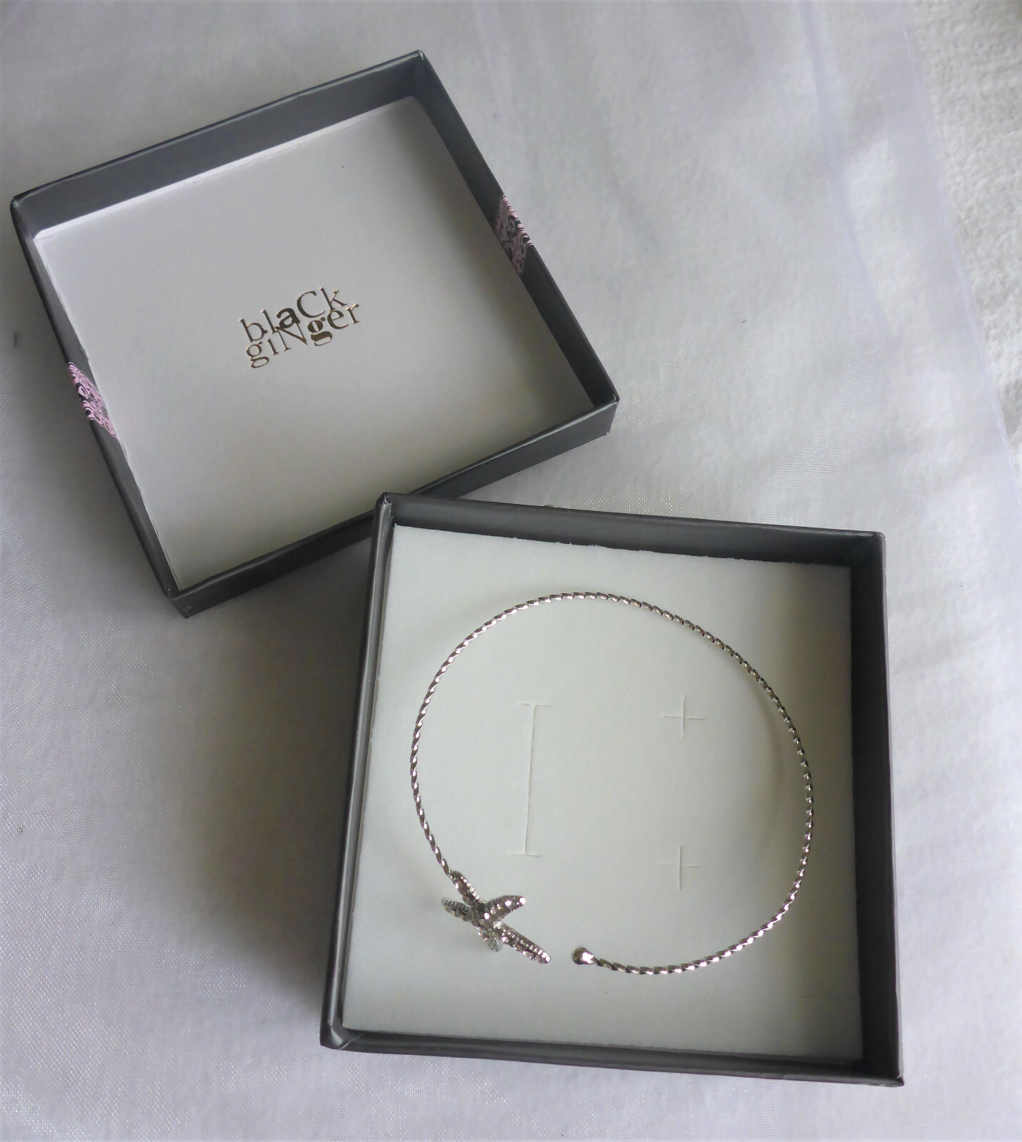 Isabelle Grace Black Ginger Starfish Bracelet Metal Diamante Jewellery Gift Box
