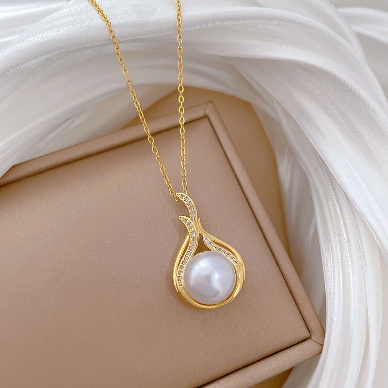 Gold Fishtail White Pearl Rhinestone Necklace Stainless Steel Big Faux Pearl New