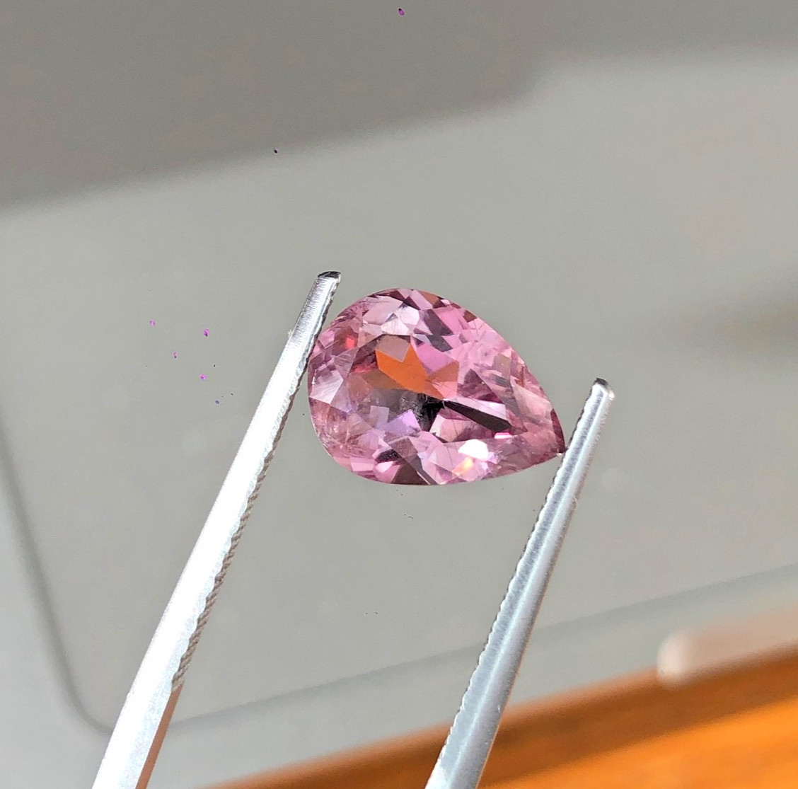 natrual pinkish lavender diaspore zultanite loose gemstone