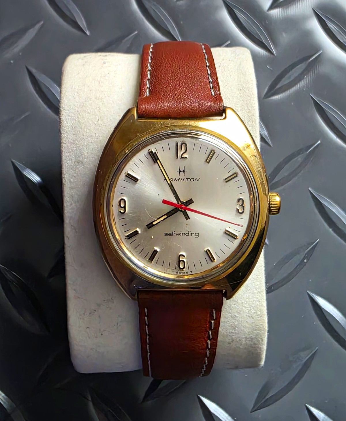 Hamilton Selfwinding Automatic Swiss Made Silver Dial Gold Cushion