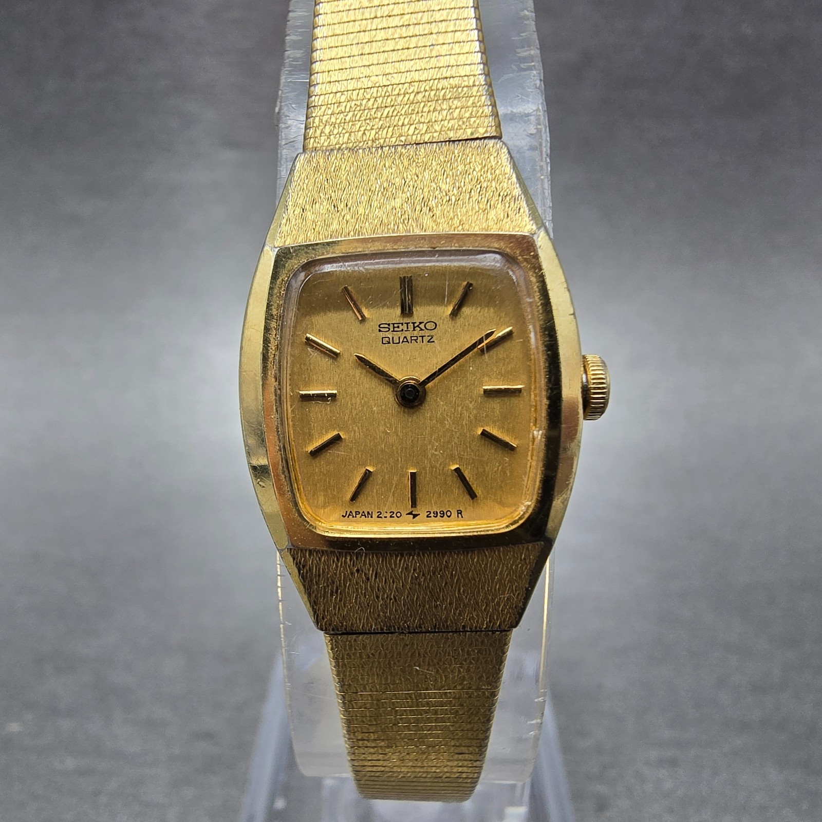 Seiko Watch Women 17mm Gold Dial Gold Tone Oval 2C20-6450 New Battery Vintage