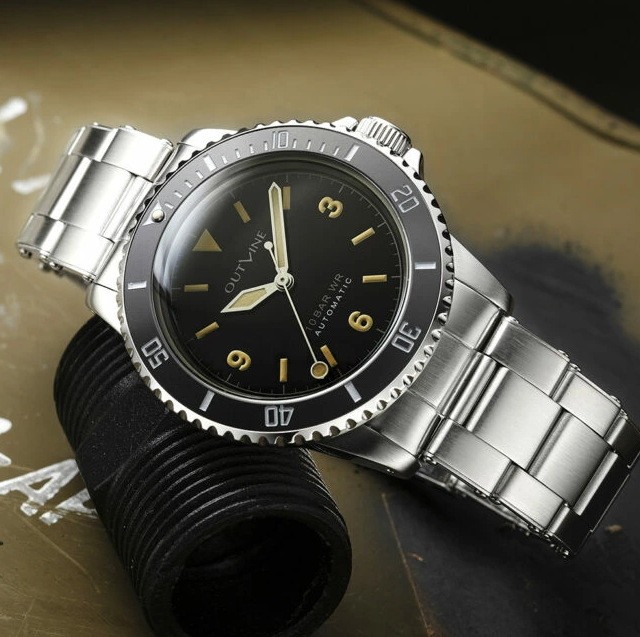 [B1Y] OUTLINE Black Diver 369 Type Automatic Men’s Watch Vintage [g8v]