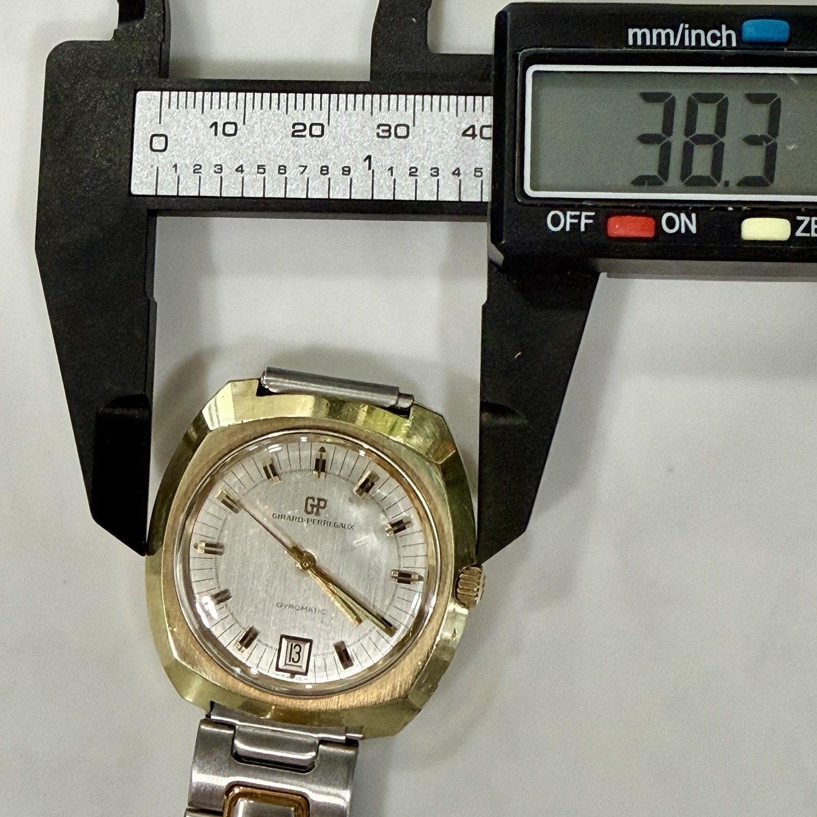 Vintage GIRARD PERREGAUX Gyromatic Date GoldPlated Automatic Men’s 38mm Watch