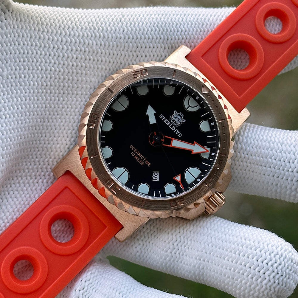 STEELDIVE SD1982S — 46.5mm Oversize Thick CuSn8 Solid Bronze NH35 Dive Watch