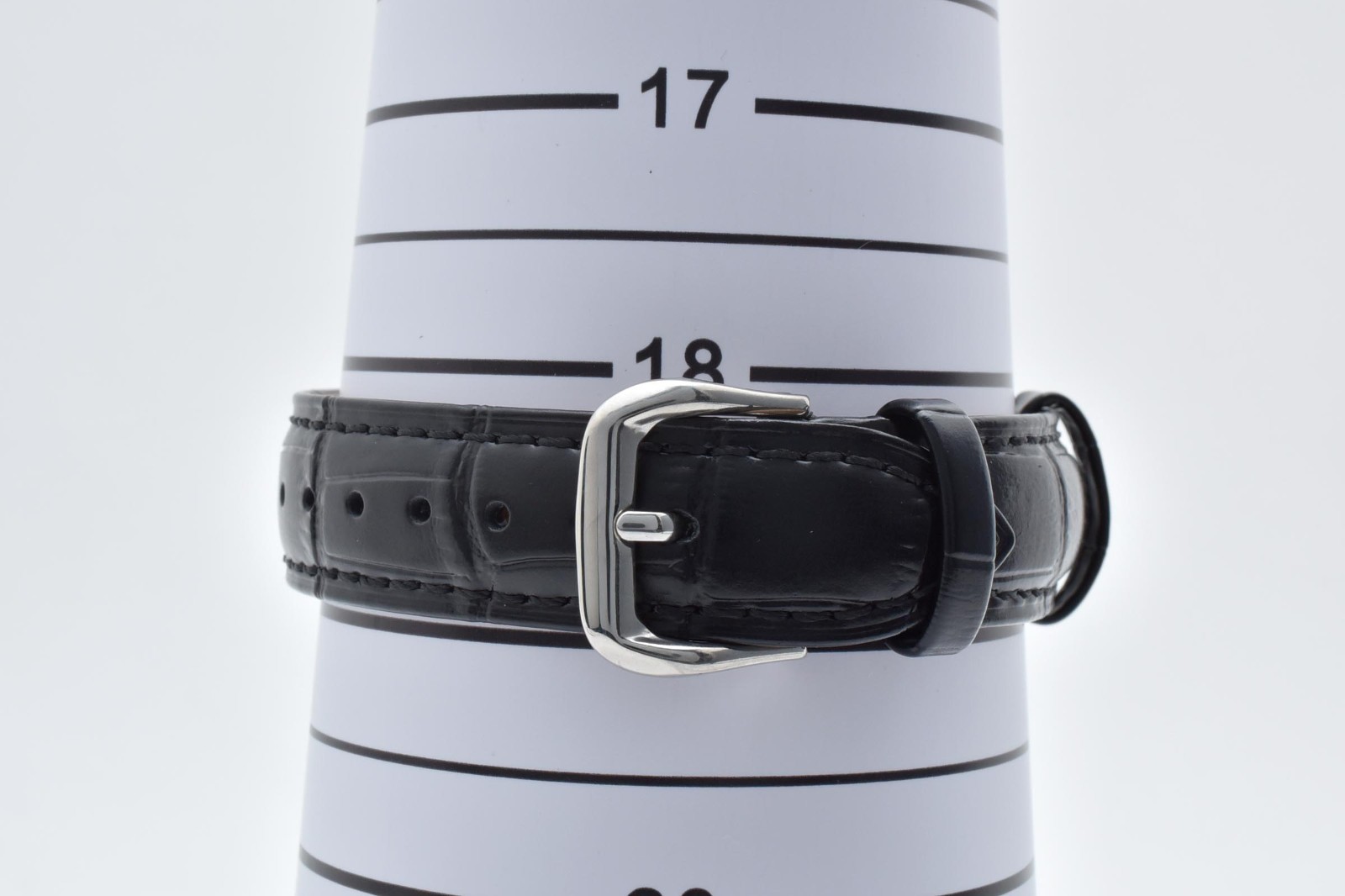 [N MINT] HERMES Serie 32mm Ivory Dial Date Vintage Quartz Men’s Watch From JAPAN