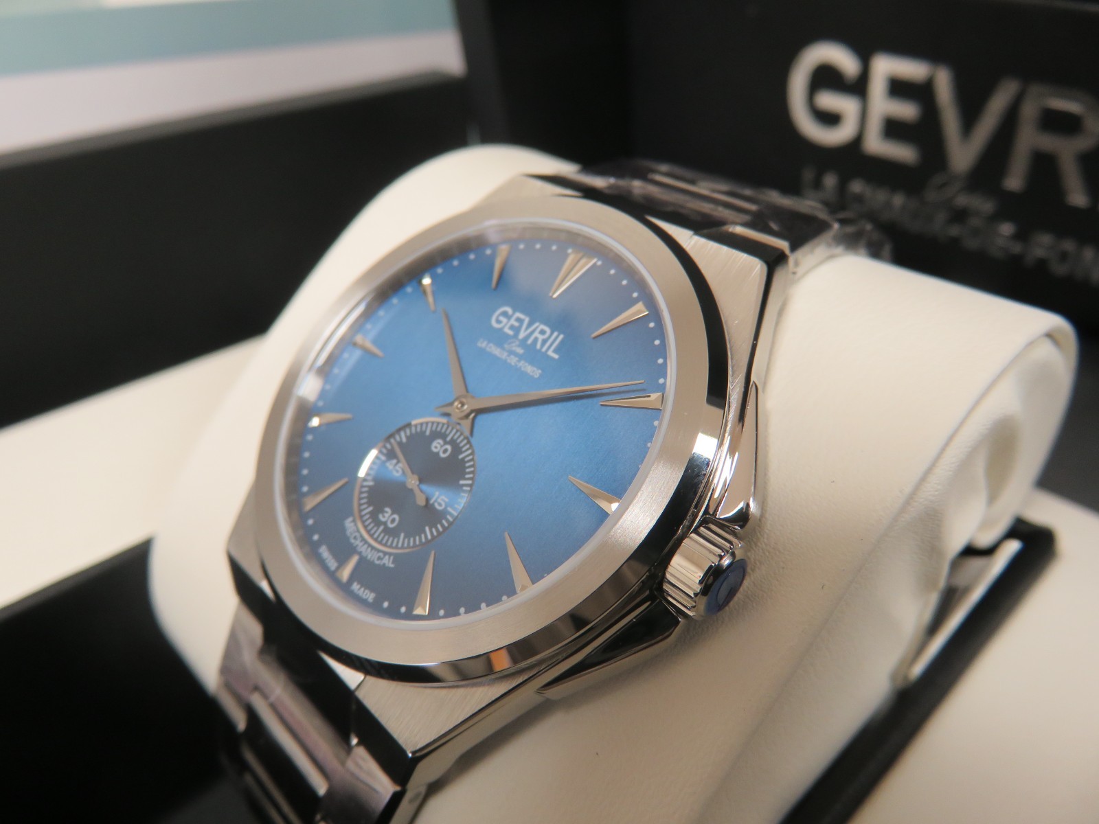 Gevril Men’s 49911B Montauk Sub Dial Swiss Made ETA 7001 SS 40mm Watch