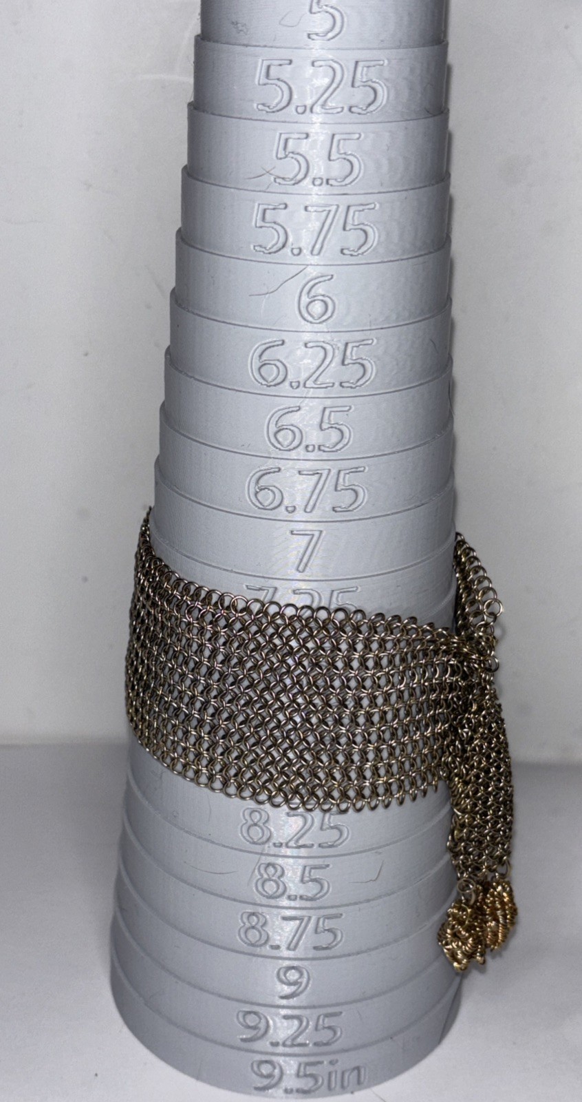 Vintage Gold Tone Chainmaille Mesh Bracelet with Dangling Charms