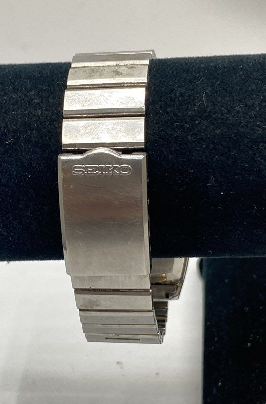 Vintage Seiko 5606-5000 Automatic 25 Jewels Stainless Steel Day Date Watch