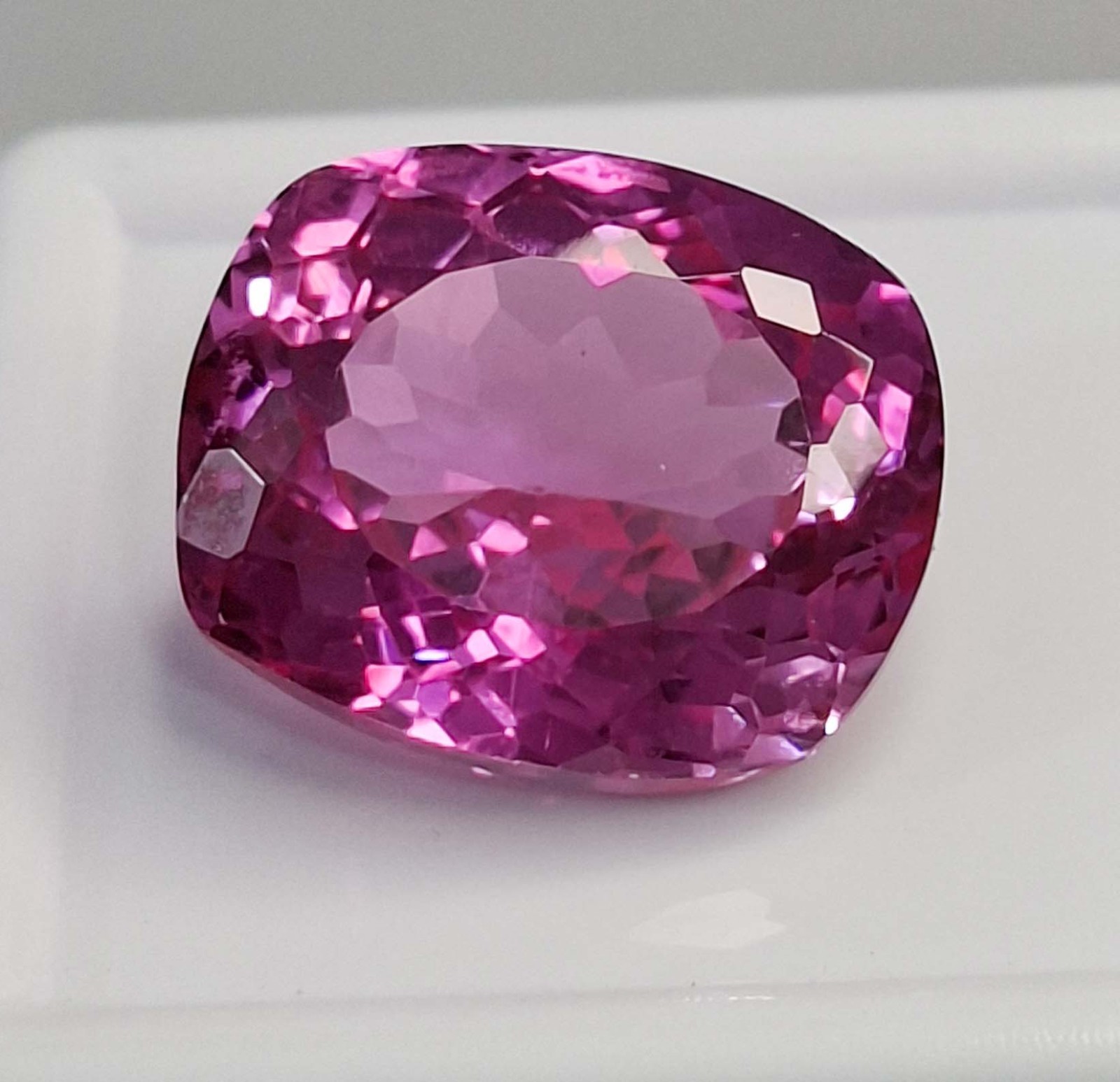 Glossy Pink Sapphire Natural Cushion Cut 14-16 Ct Certified Loose Gemstone RK288