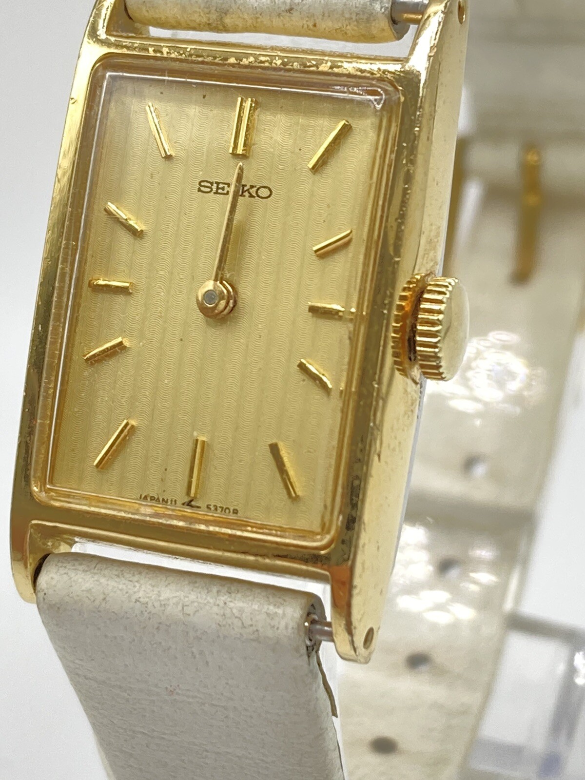 Vintage Seiko 5370R Ladies Gold Tone Bezel White Leather Calf Skin Strap Watch