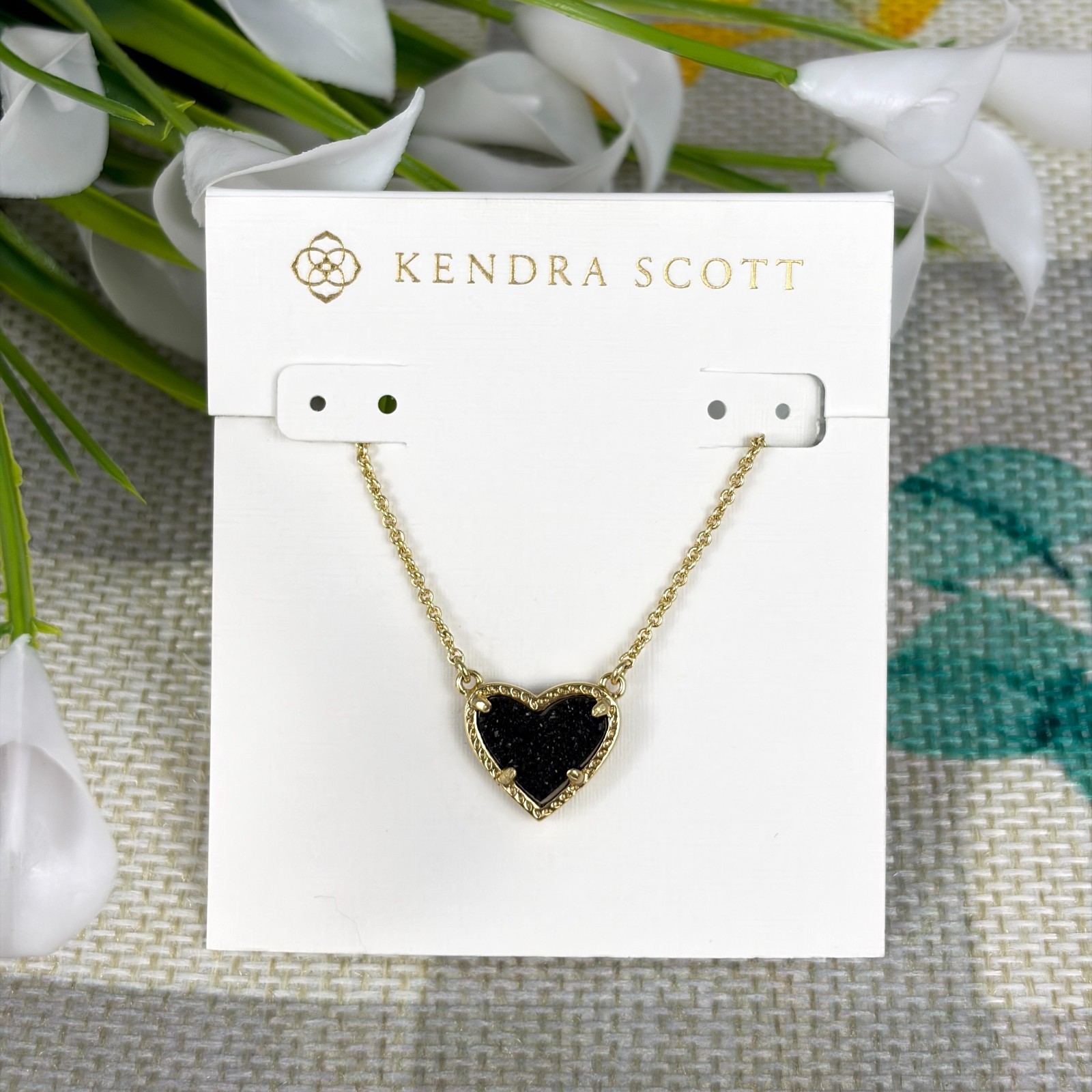 kendra Scott Ari heart glod adjustable length pendant neckalce -black drusy