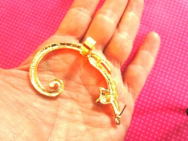 Stretching cat ear cuff climber