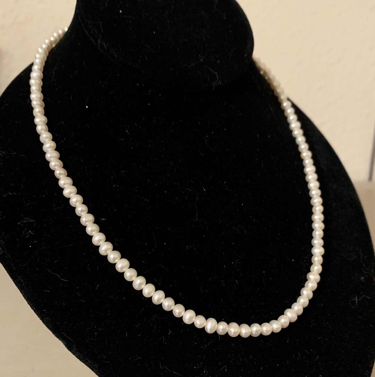 Vintage 10K Gold Cultured White Pearl Necklace 6mm 18” Timeless Classic Luxury