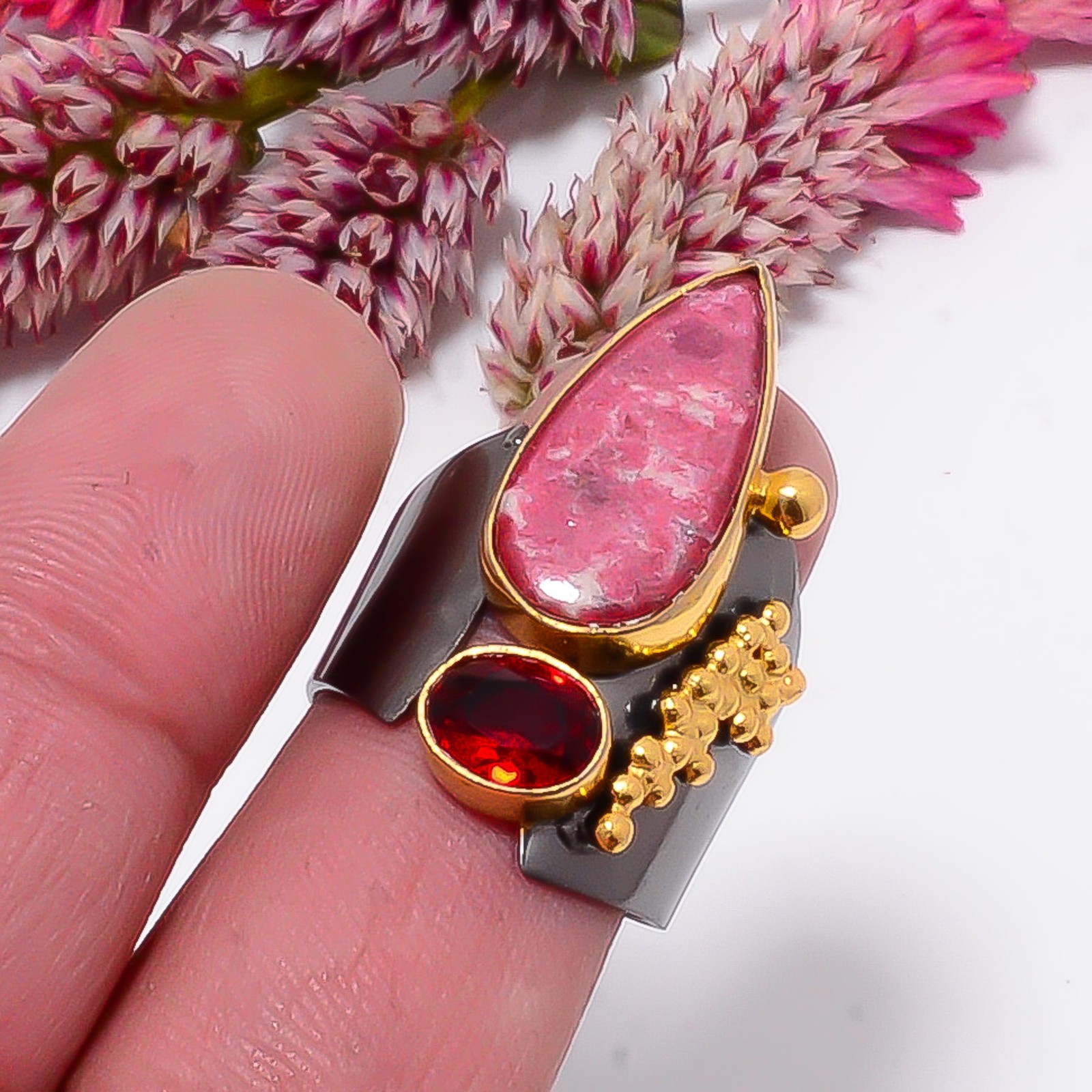 Pink Thulite & Red Garnet Black And Gold Plated 925 Sterling Silver Ring s.9 S62