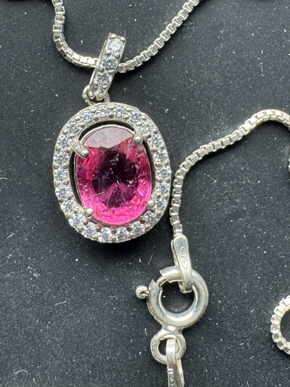 Rich Purple Pink RUBELLITE PENDANT NECKLACE. 0.925 Silver, 1.67 Carat Oval. SI