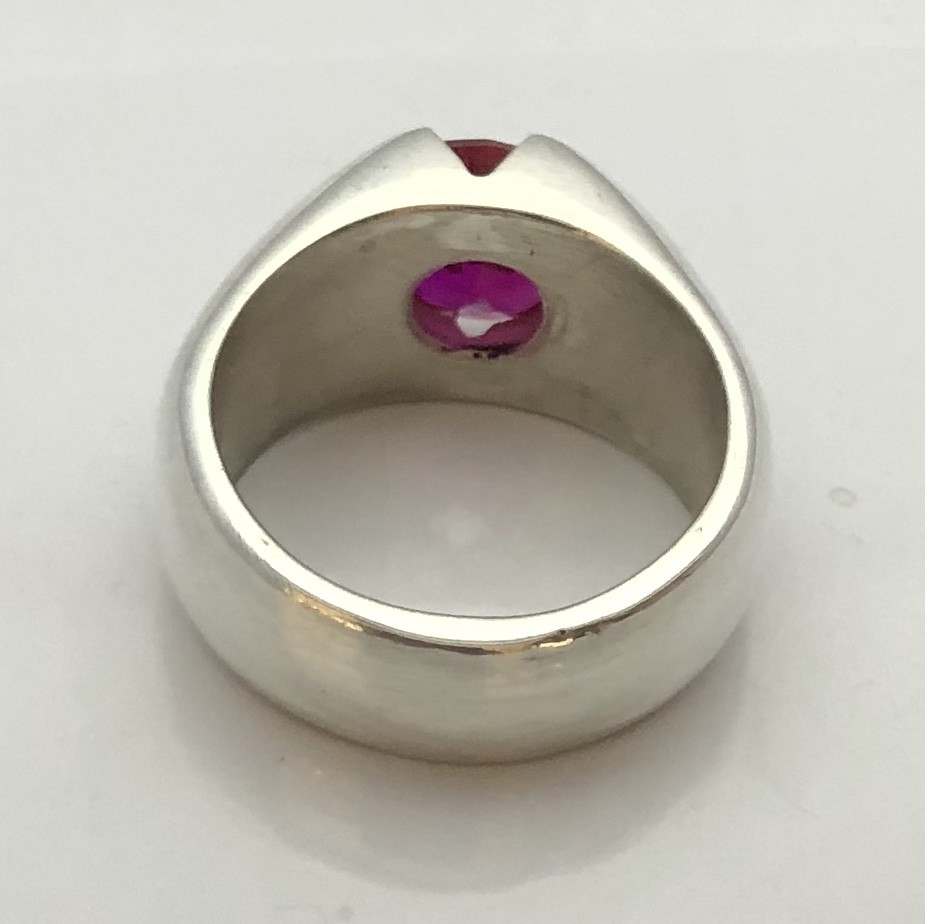 MJG STERLING SILVER MEN’S RING.V GROOVE 10MM LAB RUBY PRONG SET. SIZE 10