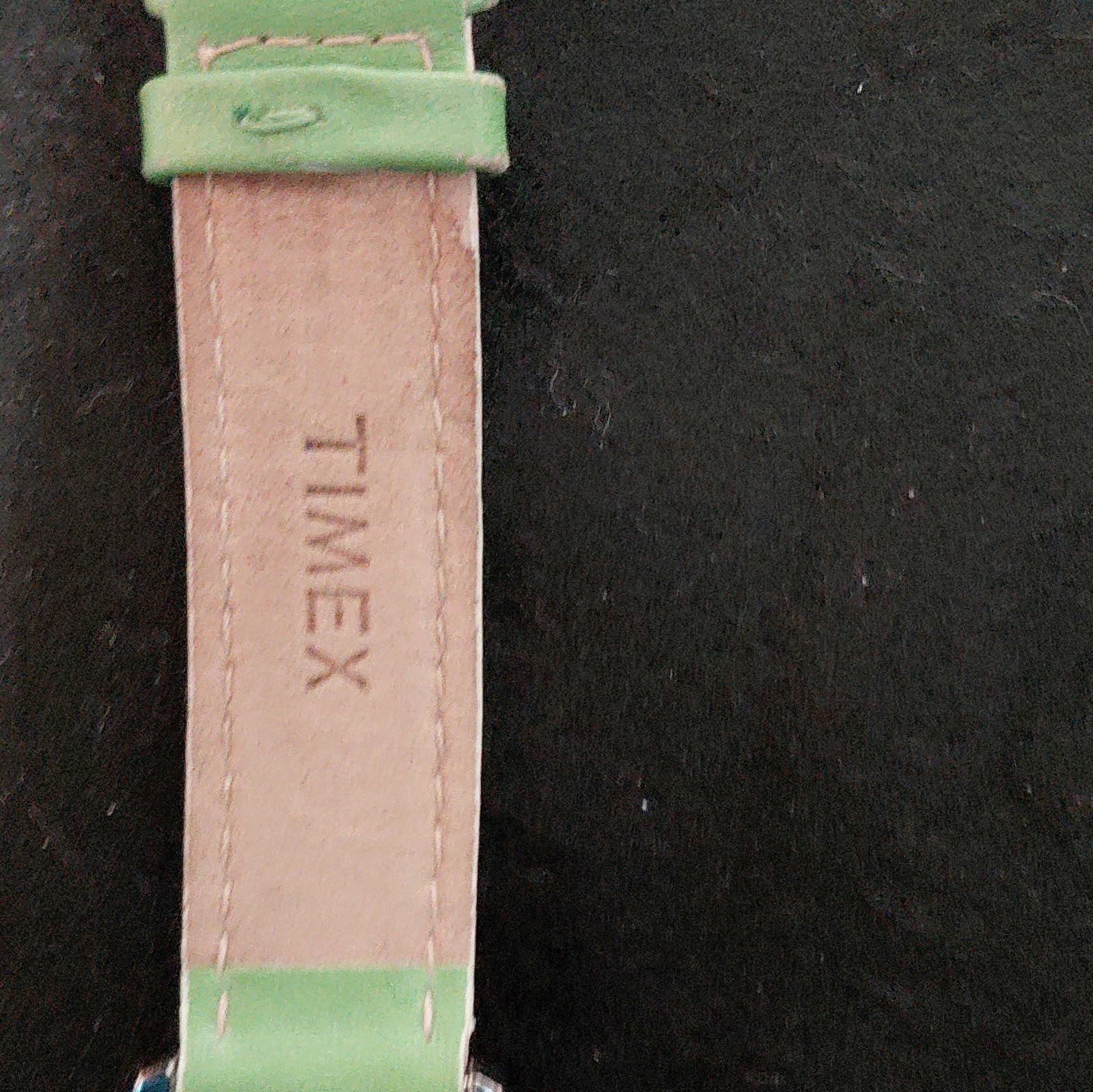 Timex Indiglo Women’s Quartz Analog Wristwatch Green Leather Strap White Dial