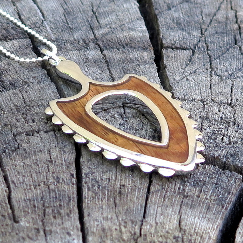 Koa Wood Hawaii Jewelry Shark Teeth Weapon Rhodium Plated Brass Pendant BRP1136