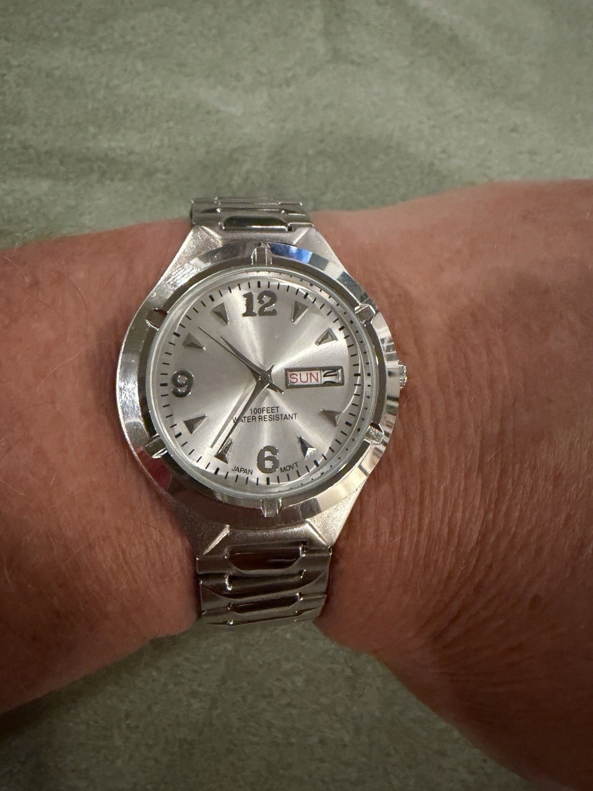 Mens Silver FMD PU127 Stainless Quartz Watch w/Day Date Function – Running