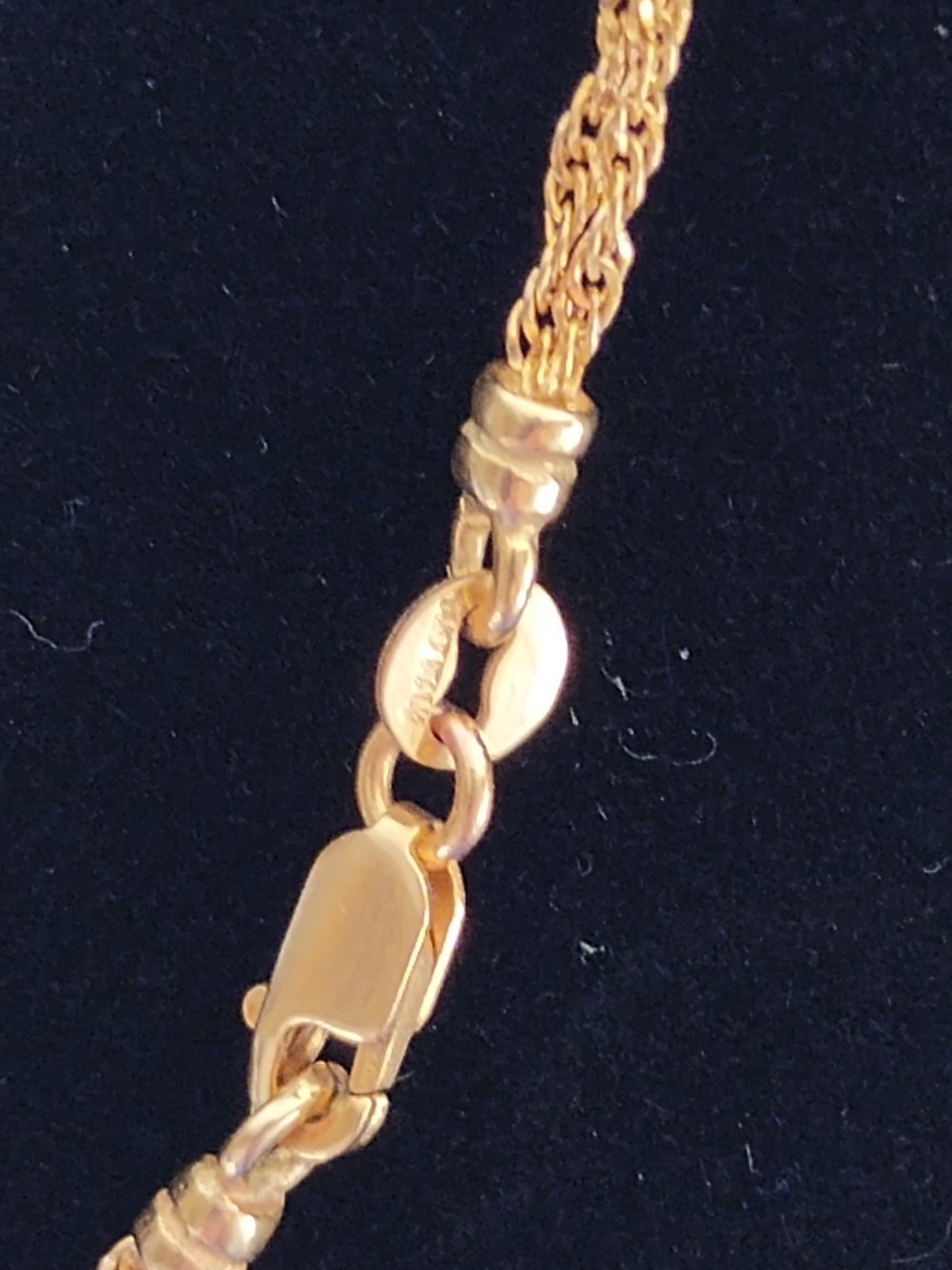 14k Gold Chian. 16 inches long Mariners Chain. 4.4 grams