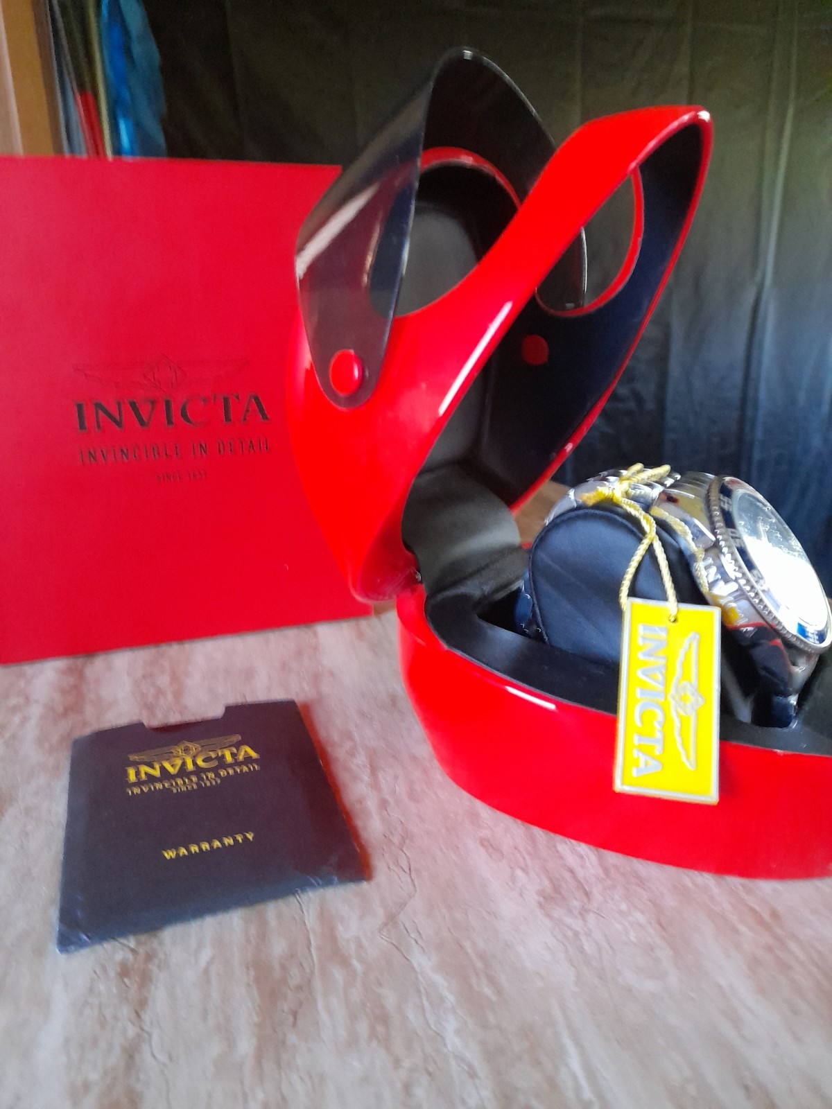 Invicta 50mm ProDiver Quartz Chrono With 24mm Stainless Steel Bracelet. Awsome!