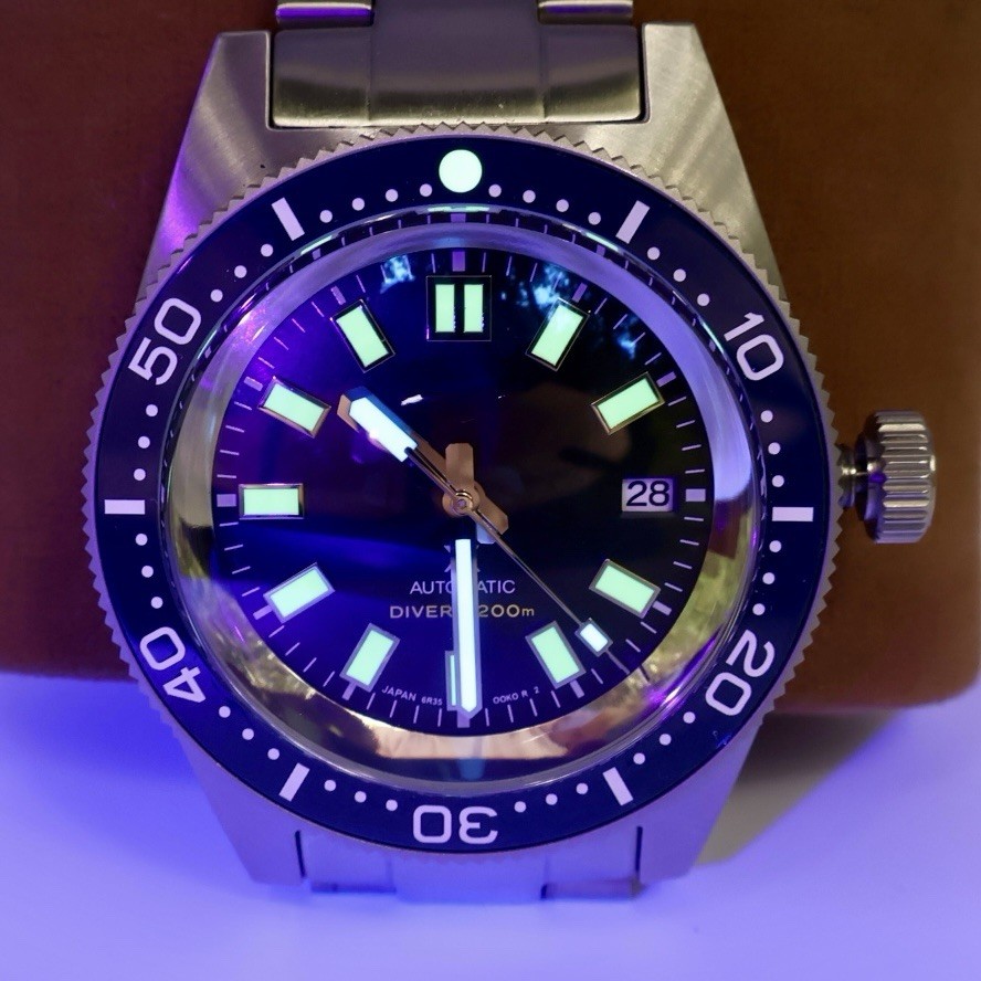 Custom American Assembled Watch Date Genuine NH35 Reminiscent Of 62MAS LUME