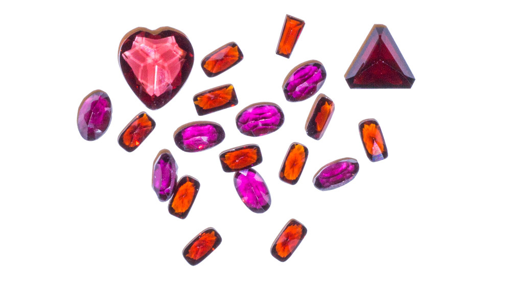 Garnets Mixed Shapes Faceted – 2.0mm to 6.5mm – Approx 20 pcs – LT16