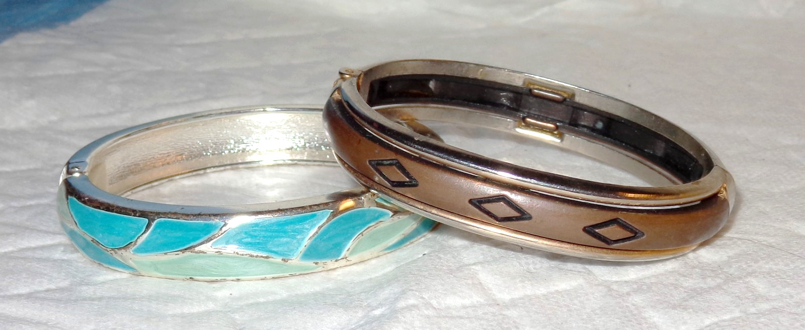 Vintage CLAMPER BANGLE BRACELETS LEATHER , ENAMEL 1980s