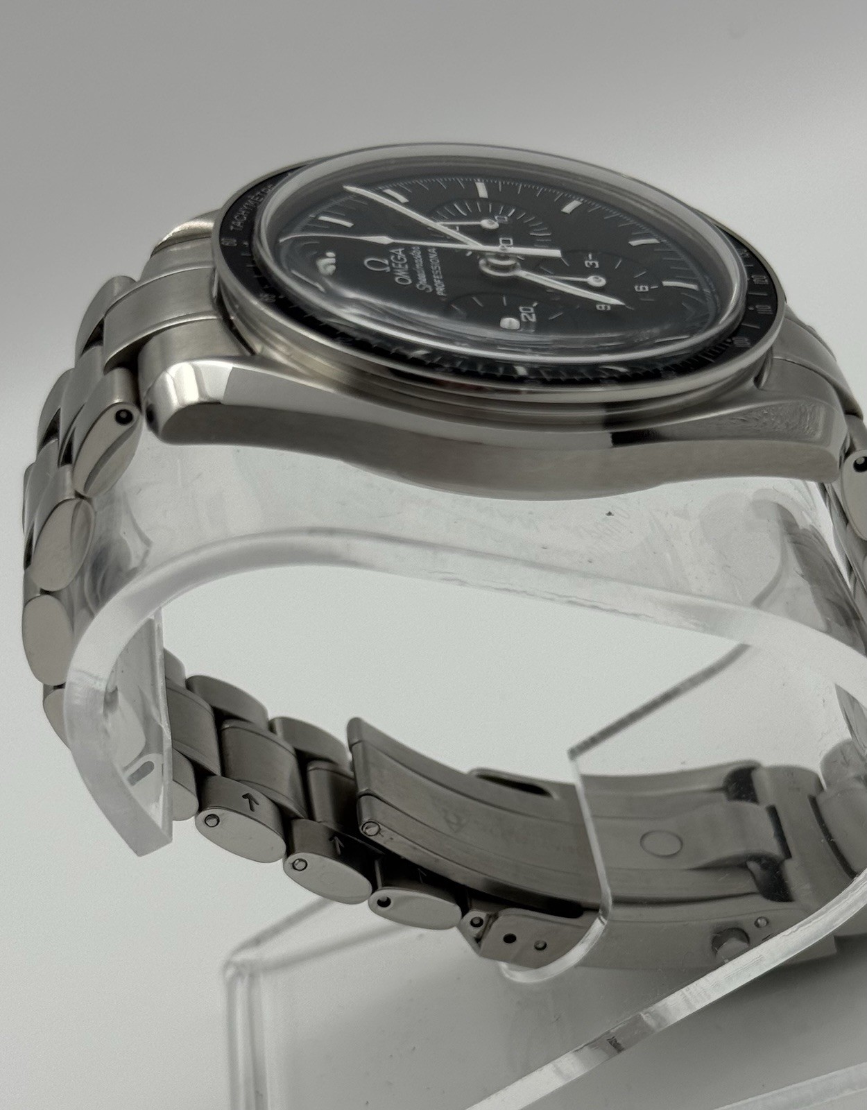 Omega Speedmaster Professional – Apollo Xvii 2002 Limited Edition