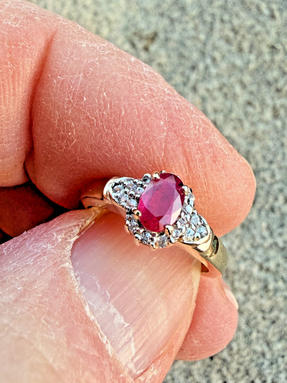 Stunning 9ct Yellow Gold & Ruby Ring – CZ’s – English – London