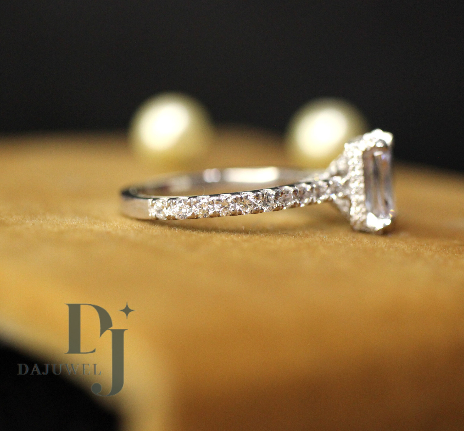 Moissanite Solitaire Engagement Ring 2.50 Carat Radiant Cut Solid 14K White Gold