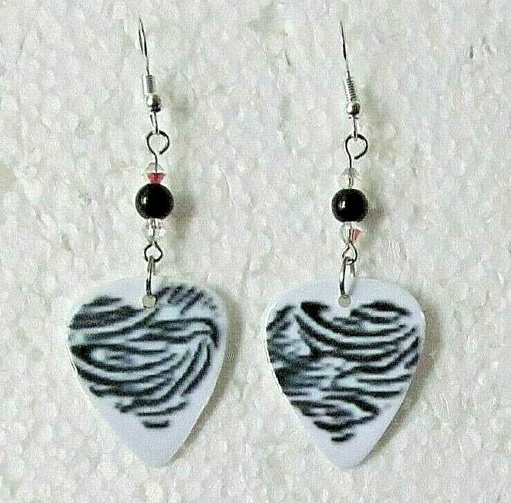 Safari Animal Pattern Dangle 2″ Wire Earrings Zebra – Tiger – Leopard – Giraffe