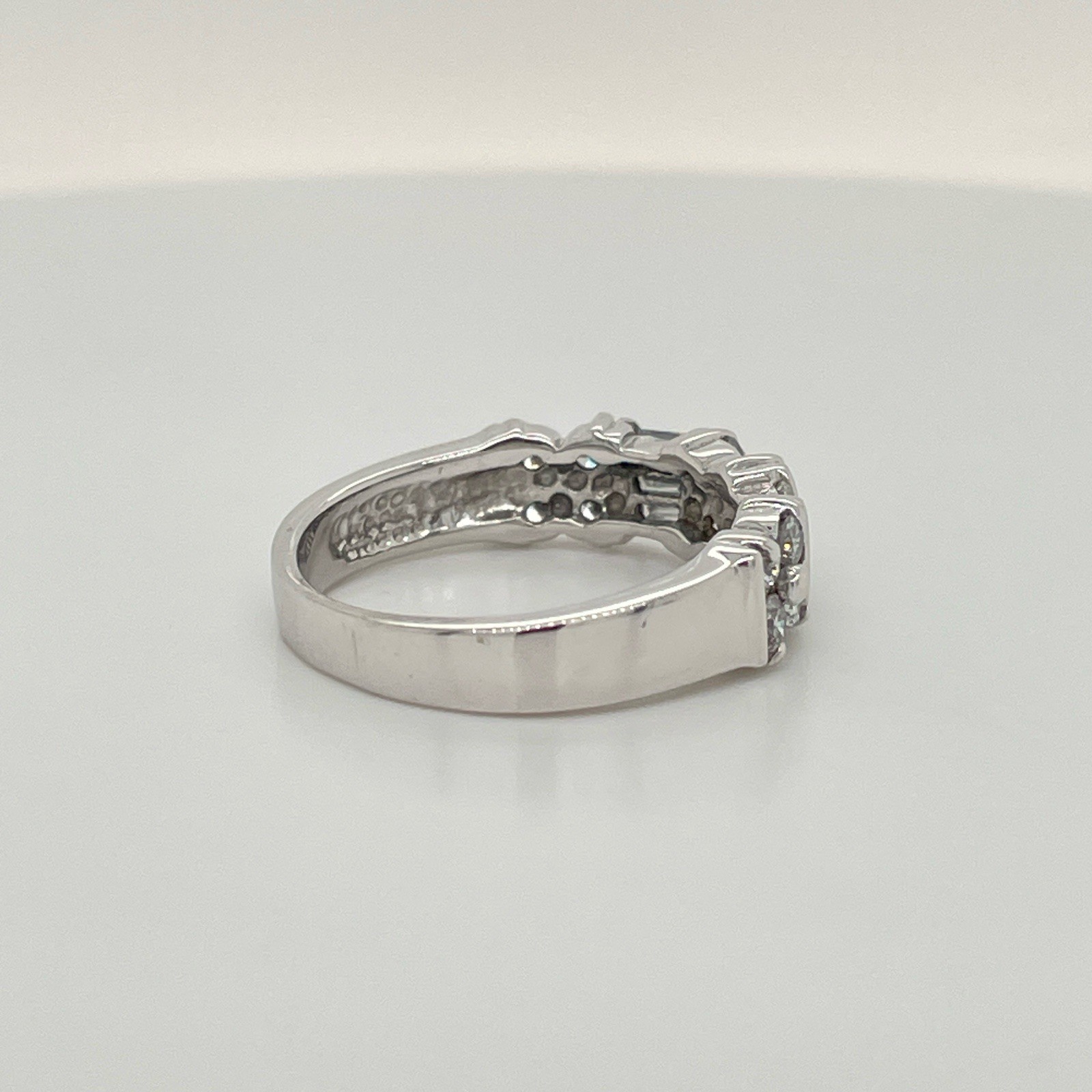 14k White Gold Round & Baguette Diamond Band Ring Size 5 1/4 – 3.3 Grams